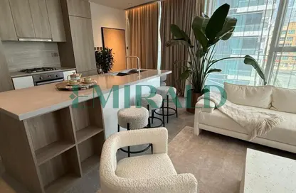 Apartment - 1 Bedroom - 2 Bathrooms for sale in Stella Maris - Dubai Marina - Dubai