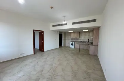 Apartment - 1 Bedroom - 2 Bathrooms for rent in Shakespeare Circus 1 - Shakespeare Circus - Motor City - Dubai