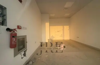 Warehouse - Studio for rent in Al Sajaa Industrial - Al Sajaa - Sharjah