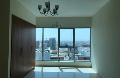 شقة - 1 حمام للايجار في سكاي كورتس تاور D - أبراج سكاي كورتس - دبي لاند - دبي