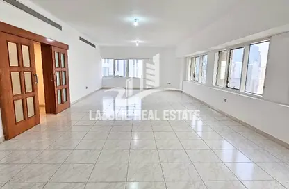 شقة - 3 غرف نوم - 4 حمامات للايجار في شارع حمدان - أبوظبي