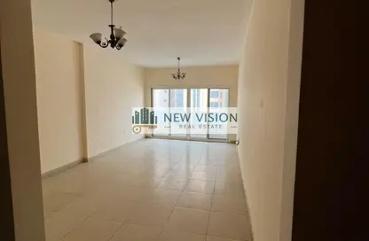 Apartment - 3 Bedrooms - 3 Bathrooms for rent in Qasimia 10 building - Al Mahatta - Al Qasimia - Sharjah