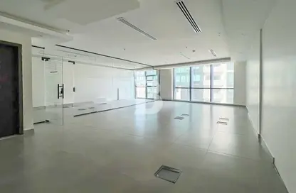 Office Space - Studio for rent in The Regal Tower - Business Bay - Dubai