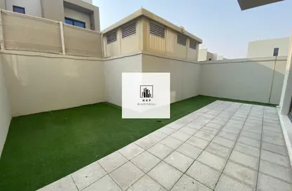 Townhouse - 2 Bedrooms - 4 Bathrooms for rent in Nasma Residence - Al Tai - Sharjah