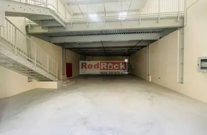مستودع - استوديو - 1 حمام للايجار في RAS - أم الرمول - دبي