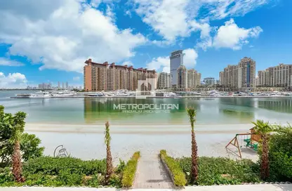 Villa - 5 Bedrooms - 6 Bathrooms for sale in Garden Homes Frond A - Garden Homes - Palm Jumeirah - Dubai