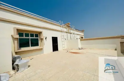Apartment - 2 Bedrooms - 2 Bathrooms for rent in Khalifa City A - Khalifa City - Abu Dhabi