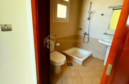 Villa - 5 Bedrooms - 6 Bathrooms for rent in Al Qurm Gardens - Al Qurm - Abu Dhabi