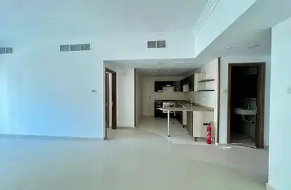 Apartment - 1 Bedroom - 2 Bathrooms for rent in Ontario Tower - Business Bay - Dubai