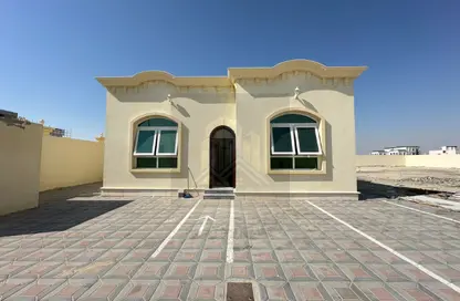 شقة - غرفة نوم - 2 حمامات للايجار في فيلات مدينة خليفة آيه - مدينة خليفة أ - مدينة خليفة - أبوظبي