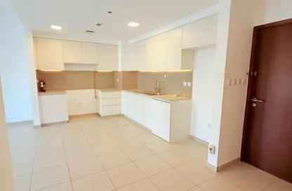 Apartment - 2 Bedrooms - 2 Bathrooms for rent in Zahra Breeze Apartments 3A - Zahra Breeze Apartments - Town Square - Dubai