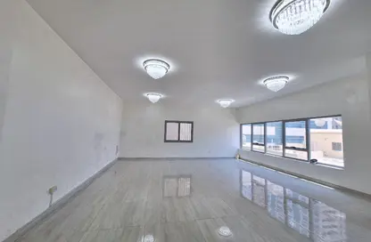 Apartment - 3 Bedrooms - 4 Bathrooms for sale in Safia Tower - Al Majaz 3 - Al Majaz - Sharjah
