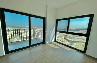 Empty Room image for: Apartment - 3 Bedrooms - 2 Bathrooms for sale in The Nook 1 - The Nook - Wasl Gate - Dubai, Image 1