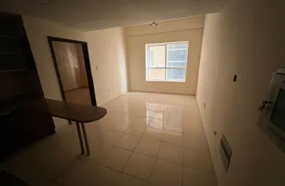 شقة - غرفة نوم - 1 حمام للايجار في أبراج الياسمين - جاردن سيتي - عجمان