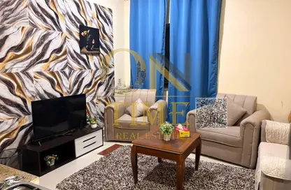 شقة - غرفة نوم - 1 حمام للايجار في مساكن كورنيش عجمان - طريق كورنيش عجمان - عجمان