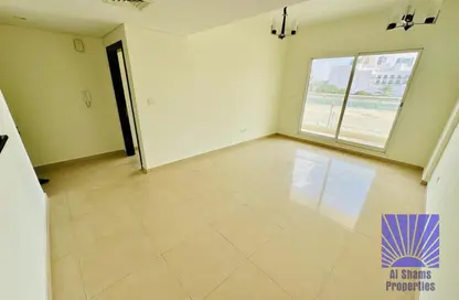 شقة - غرفة نوم - 2 حمامات للايجار في بناية رويال جي في سي - الضاحية 10 - قرية الجميرا سركل - دبي