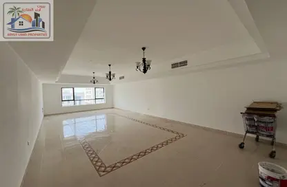 Apartment - 3 Bedrooms - 4 Bathrooms for rent in New Al Taawun Road - Al Taawun - Sharjah