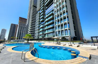 Apartment - Studio - 1 Bathroom for rent in Bloom Towers B - Bloom Towers - Jumeirah Village Circle - Dubai