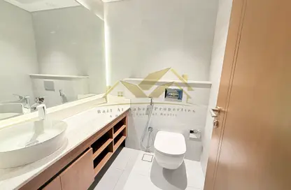 Apartment - 1 Bedroom - 2 Bathrooms for rent in Jumeirah Garden City - Al Satwa - Dubai