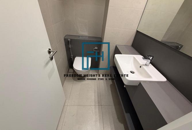 16012382 - Property Image 2