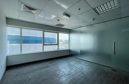 Office Space - Studio - 1 Bathroom for rent in Hamsah A - Al Karama - Dubai