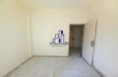 شقة - غرفة نوم - 1 حمام للايجار في بناية البطينة 9 - البطينة - الشارقة