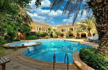 Villa - 4 Bedrooms - 5 Bathrooms for rent in Jumeirah 3 Villas - Jumeirah 3 - Jumeirah - Dubai