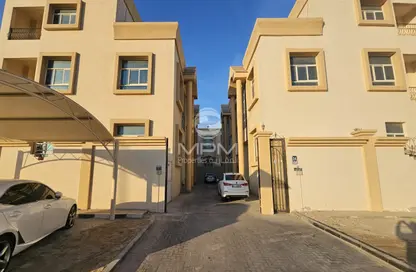 Villa - 5 Bedrooms - 7 Bathrooms for rent in Khalifa City A - Khalifa City - Abu Dhabi