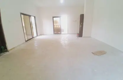 Villa - 7 Bedrooms for rent in Al Sabkha - Al Riqqa - Sharjah