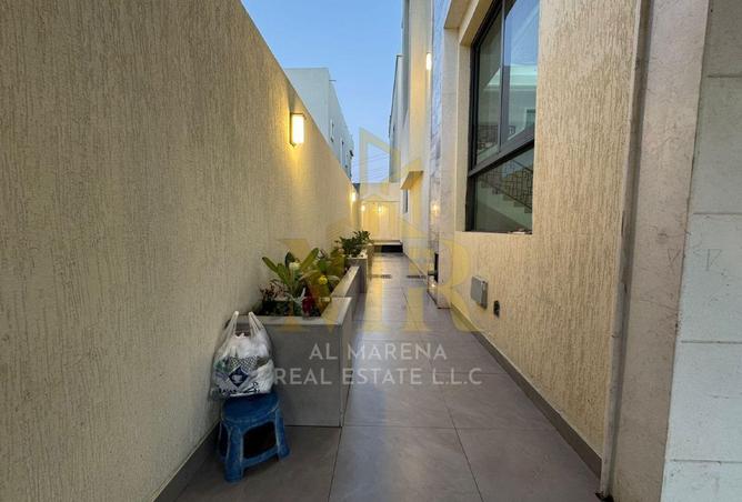 15995892 - صورة العقار 2