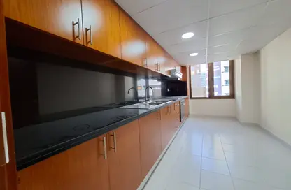 Apartment - 3 Bedrooms - 2 Bathrooms for rent in Silver Sands 1 - Mankhool - Bur Dubai - Dubai