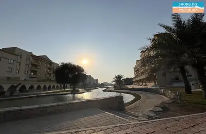 شقة - 2 غرف نوم - 3 حمامات للايجار في قرية الياسمين - رأس الخيمة