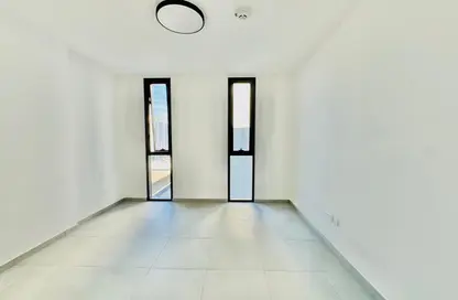 Apartment - Studio - 1 Bathroom for rent in The Link - East Village - Aljada - Sharjah