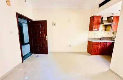 Apartment - Studio - 1 Bathroom for rent in Muwailih Building - Muwaileh - Sharjah