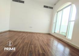 Apartment - 2 bedrooms - 2 bathrooms for rent in Al Dhafrah Street - Al Mushrif - Abu Dhabi