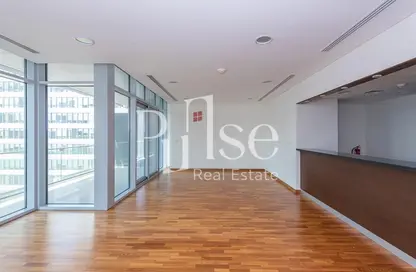 Apartment - 2 Bedrooms - 3 Bathrooms for sale in Burj Daman - DIFC - Dubai