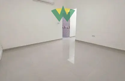 شقة - غرفة نوم - 2 حمامات للايجار في بني ياس شرق - بني ياس - أبوظبي شقة - غرفة نوم - 2 حمامات للايجار في بني ياس شرق - بني ياس - أبوظبي