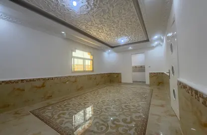 Apartment - Studio - 1 Bathroom for rent in Mohamed Bin Zayed City - Abu Dhabi