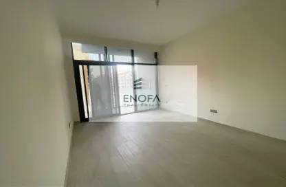 Empty Room image for: Apartment - 1 Bathroom for rent in AZIZI Riviera 4 - Meydan One - Meydan - Dubai, Image 1