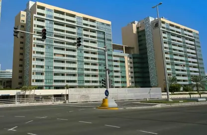 Apartment - 2 Bedrooms - 3 Bathrooms for sale in Al Sana 1 - Al Muneera - Al Raha Beach - Abu Dhabi