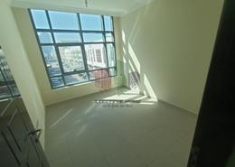 صورةغرفة فارغة لـ: شقة - 1 غرفة نوم - 1 حمام للكراء في مبنى أسماء ماجد الفطيم - شارع الدفاع - أبوظبي, صورة 1
