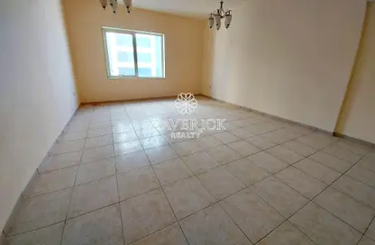 Apartment - 2 Bedrooms - 3 Bathrooms for rent in City Gate Tower - Al Taawun - Sharjah