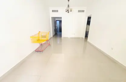 Apartment - 1 Bedroom - 2 Bathrooms for rent in Muwaileh Commercial - Sharjah