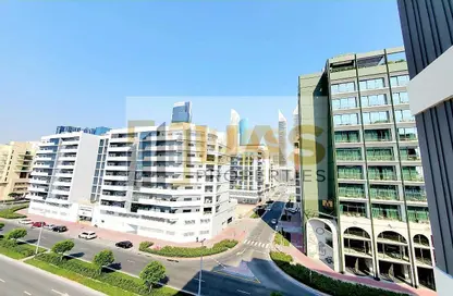 Apartment - 1 Bedroom - 2 Bathrooms for rent in Jumeirah Garden City - Al Satwa - Dubai