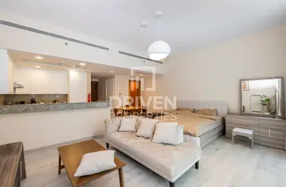 Apartment - 1 Bathroom for rent in Bay Square Building 9 - Bay Square - Business Bay - Dubai