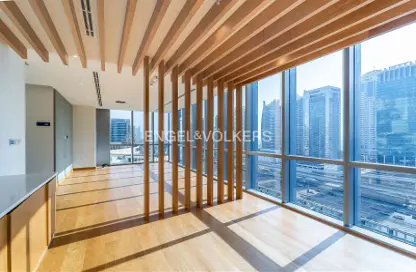 Office Space - Studio - 1 Bathroom for rent in Marina Plaza - Dubai Marina - Dubai