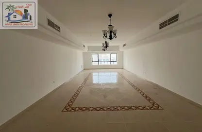 Apartment - 3 Bedrooms - 3 Bathrooms for rent in New Al Taawun Road - Al Taawun - Sharjah