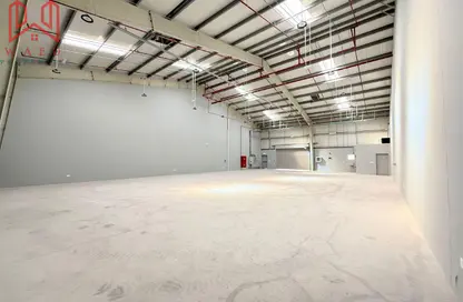 Warehouse - Studio - 1 Bathroom for rent in Al Khabisi - Deira - Dubai