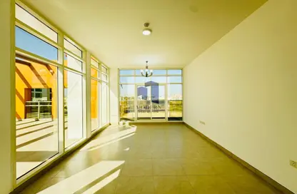 شقة - 3 غرف نوم - 4 حمامات للايجار في التلال 12 - جميرا 1 - الجميرا - دبي