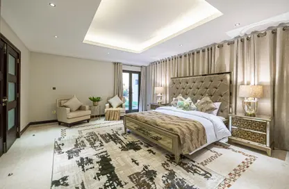 Room / Bedroom image for: Villa - 5 Bedrooms - 6 Bathrooms for rent in Garden Homes Frond E - Garden Homes - Palm Jumeirah - Dubai, Image 1